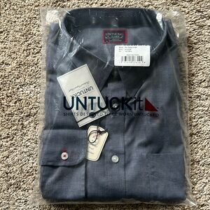 Men’s UNTUCKit long sleeve button down